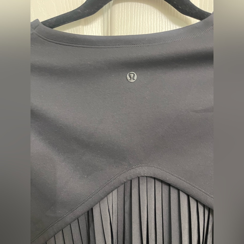 lululemon Pleat to Street Long Sleeve Top Black Size 6 - Picture 6 of 9
